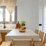 Villa Gorgeous With Sea View