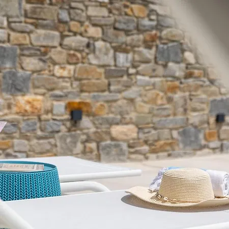 Gorgeous With Sea View Molos (Paros)