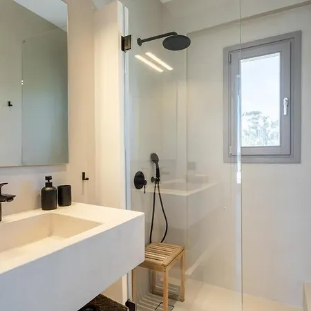 Villa Gorgeous With Sea View Molos (Paros)