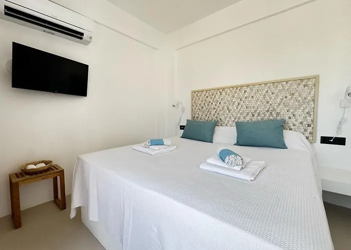 Gorgeous With Sea View Villa *